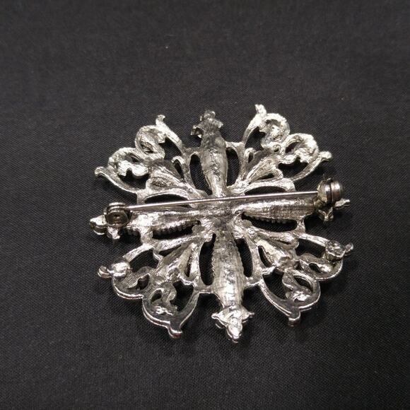 Vintage Pink Rhinestone Floral Brooch Silver Tone 1990s Sparkling Pin - Picture 5 of 5